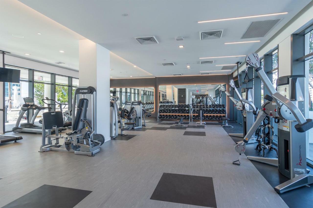 Bluebird Suites Downtown/Brickell Доръл Екстериор снимка