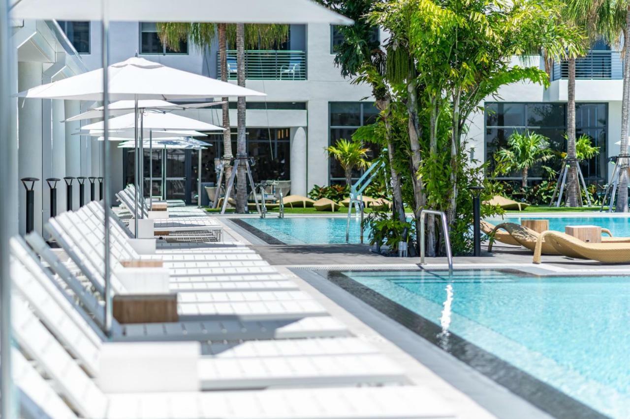 Bluebird Suites Downtown/Brickell Доръл Екстериор снимка